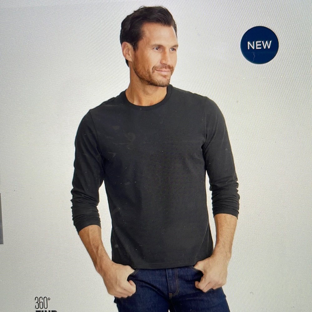 UNTUCKIT - Long a sleeve Tee.  NWT